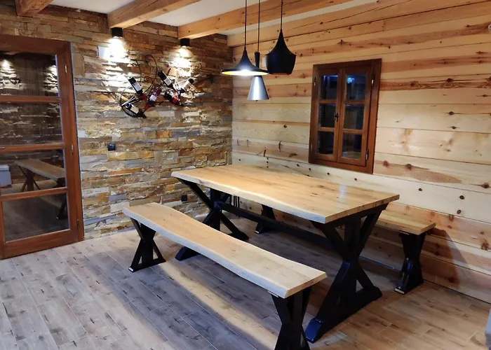 Eko Kuca Hedonija فيلة